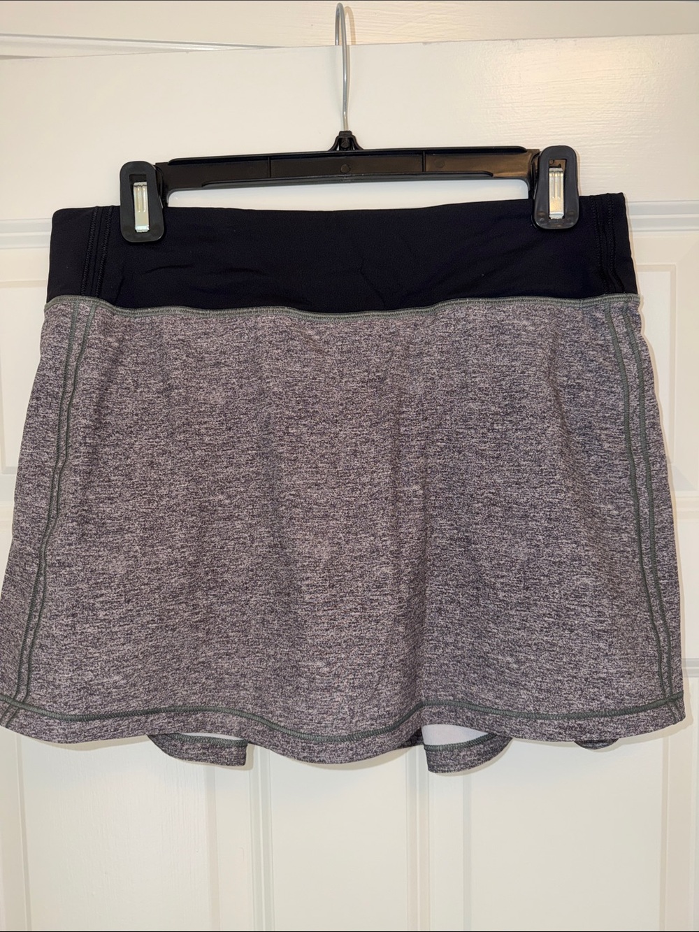lululemon athletica Gray Heather Tennis Skirt with Black Waistband